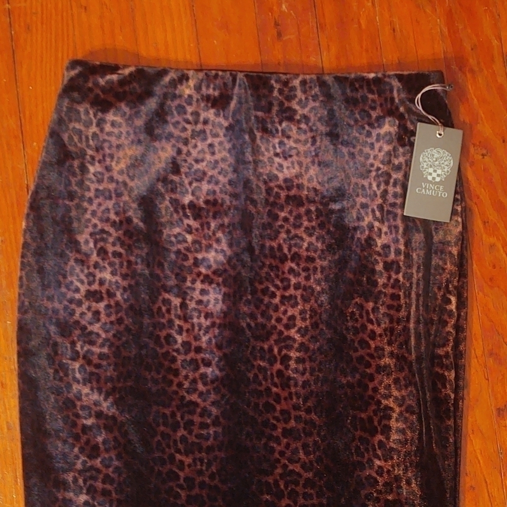 Vince Camuto Velvet Leopard Print Skirt Sz XS NWT - Picture 2 of 8